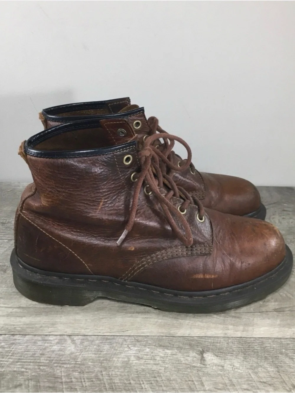 Doc Dr. Martens 101 Harvest Brown Leather Lace Up Mens Combat Work Boots Size 10